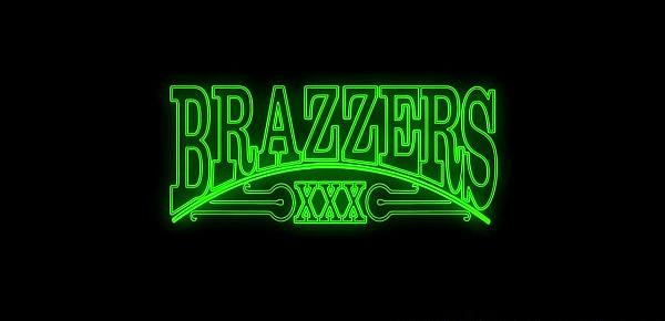 Brazzers - Star Whores Princess Lay (XXX Parody) Abby Cross